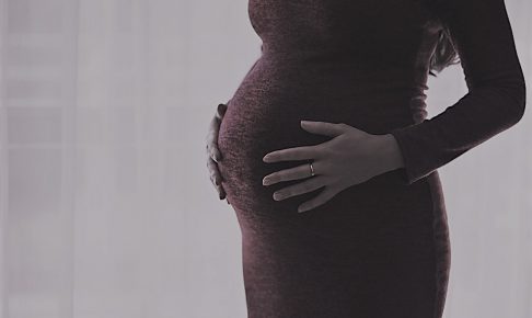 妊娠中に浮気された女性と浮気した男性の体験談